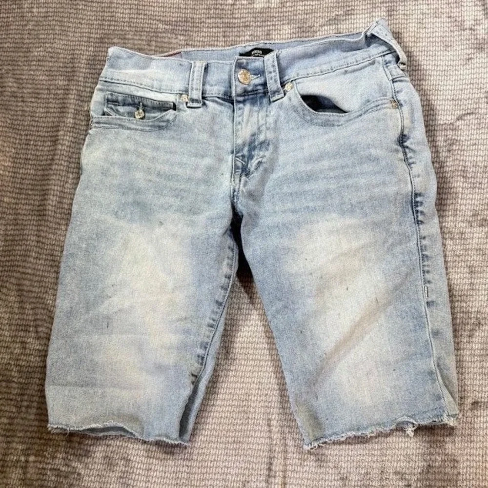 True Religion Rocco Relaxed Skinny Denim Shorts Light Wash Cut Off Mens 30X11